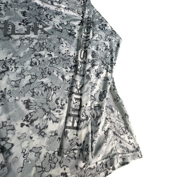 Huk Performance Fishing Shirt Men’s M Long Sleeve Gray Camo UPF Sun Protection - Picture 3 of 9